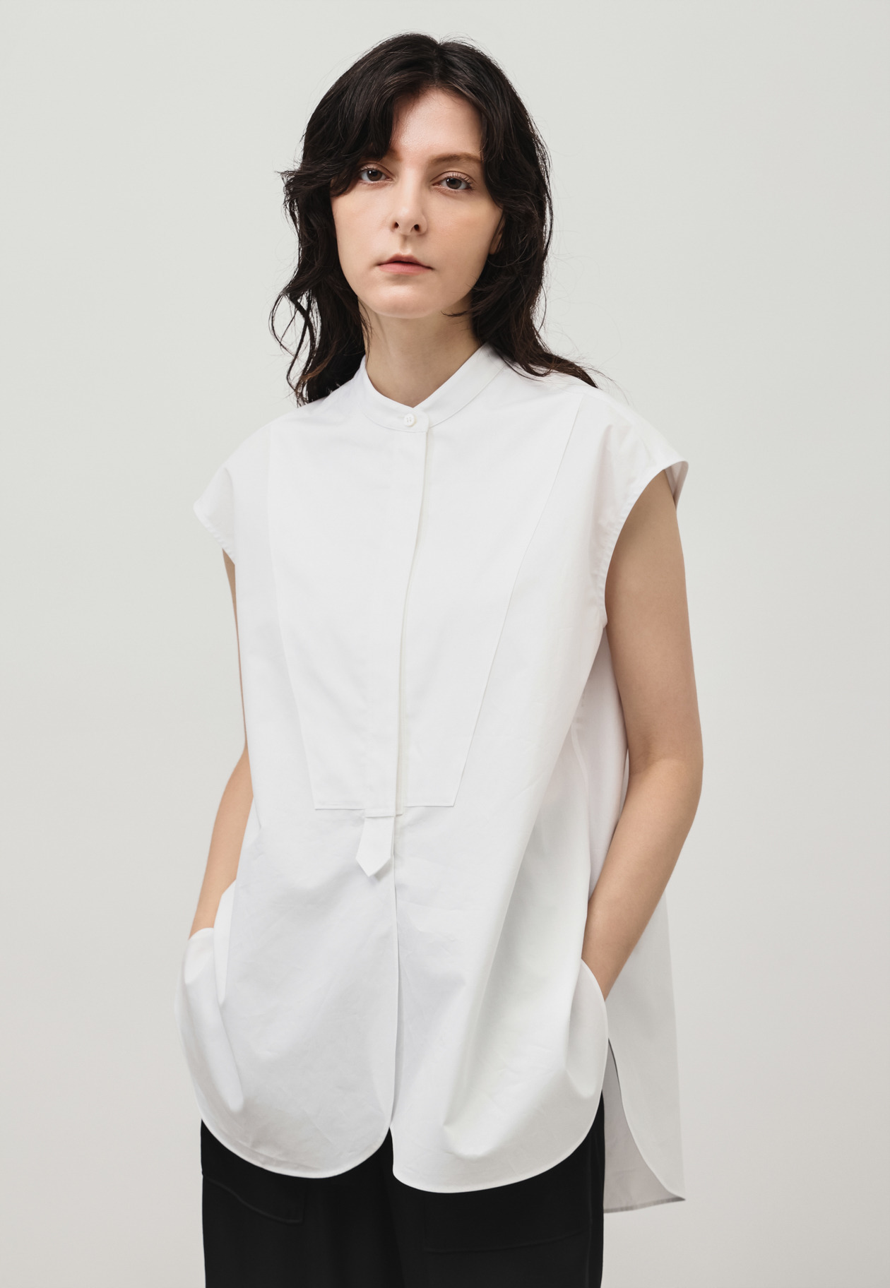 TYPEWRITER BOW NO SLEEVE BLOUSE / タイプライターボウノースリーブブラウス 詳細画像 White 6