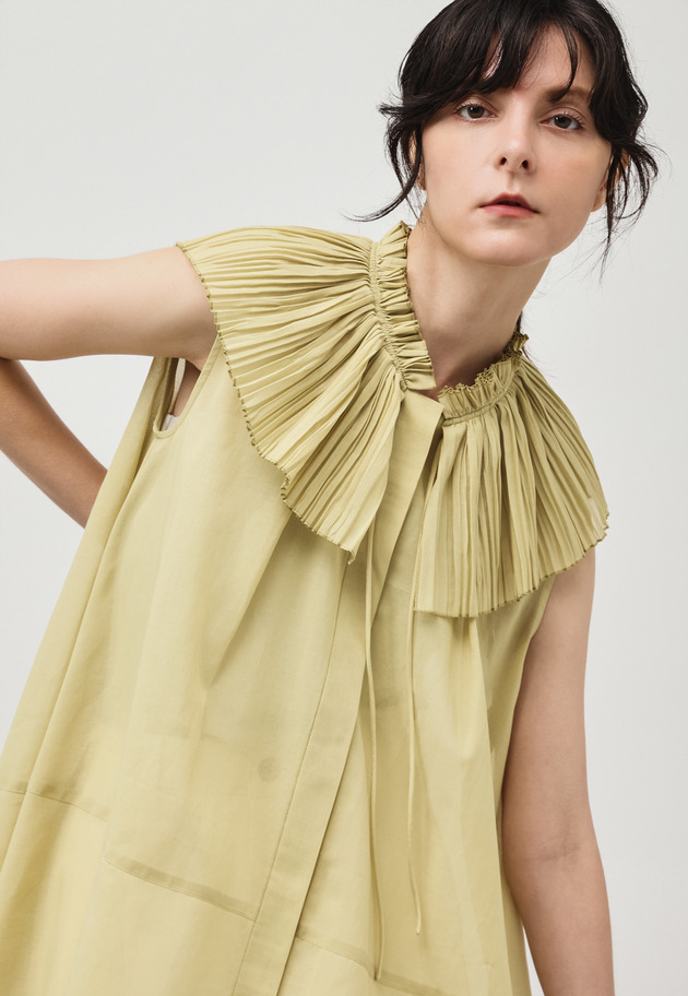 VOILE PLEATS COLLAR NO SLEEVE BLOUSE / ボイルプリーツカラーノースリーブブラウス 詳細画像 Yellow 6