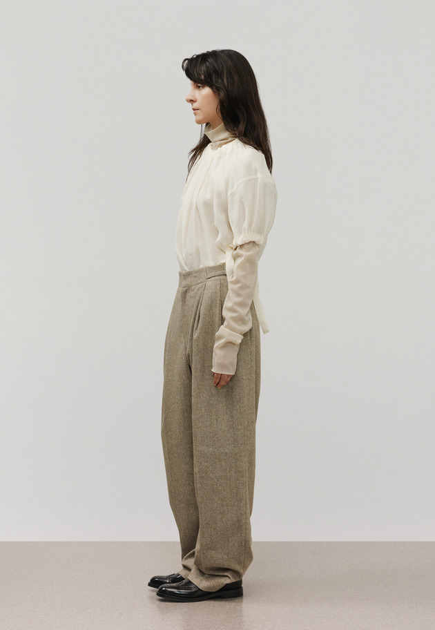 SILKY GATHERED BLOUSE / シルキーギャザーブラウス 詳細画像 OW 3