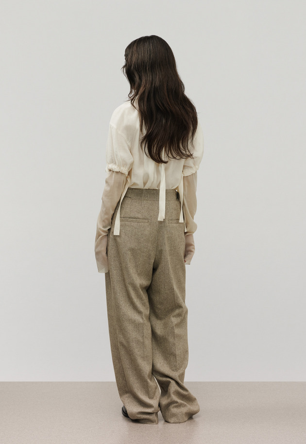 SILKY GATHERED BLOUSE / シルキーギャザーブラウス 詳細画像 OW 4