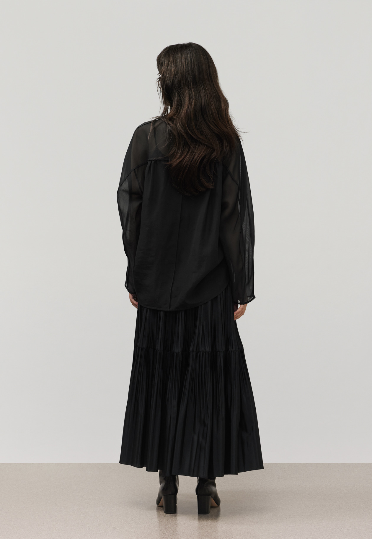 SILK POLYESTER TIERED PLEATS SKIRT / シルクポリエステルティアードプリーツスカート 詳細画像 Black 3