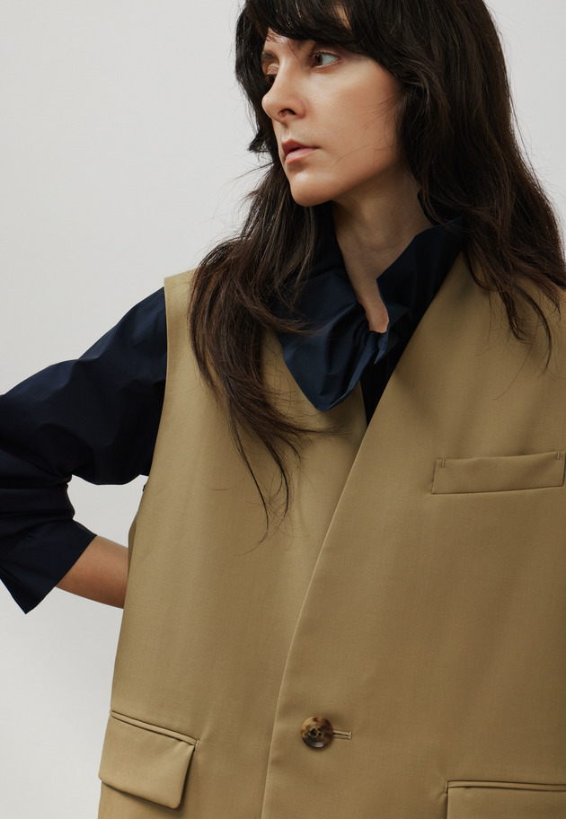 WOOL GABARDINE GILET / ウールギャバジンジレ 詳細画像 Camel 5