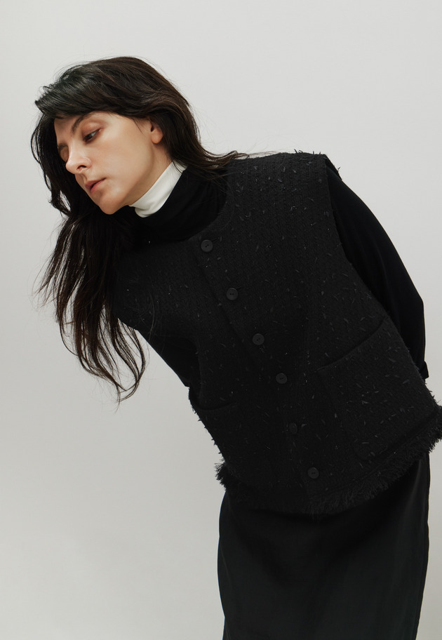 TAPE YARN TWEED CREW NECK GILET / テープヤーンツィードクルーネックジレ 詳細画像 Black 5