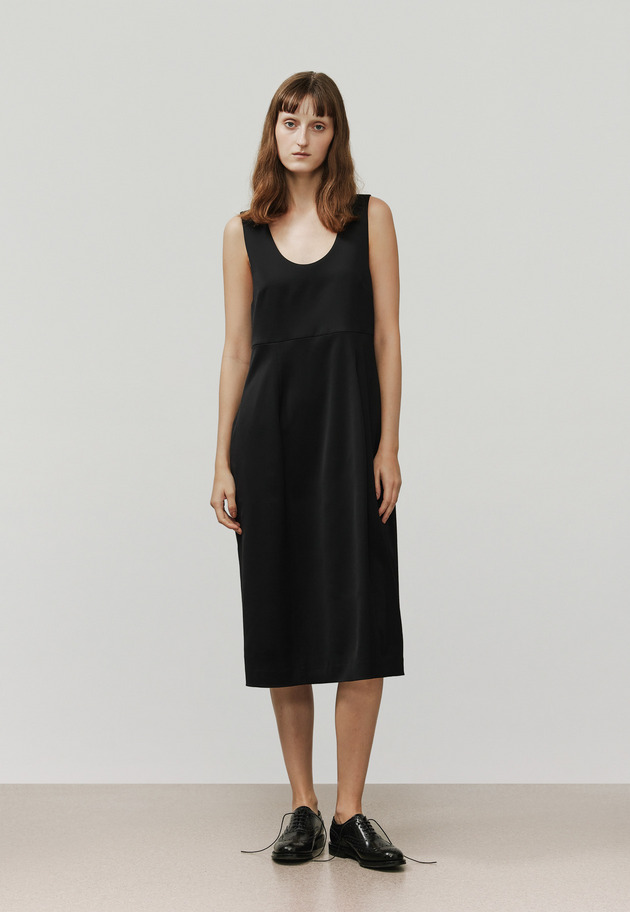 WOOL VISCOSE SATIN JUMPER SKIRT / ウールヴィスコースサテンジャンパースカート 詳細画像 Black 1