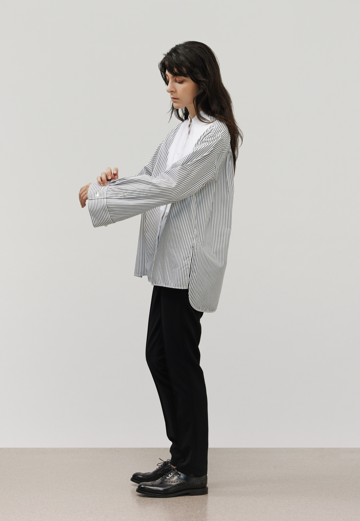 COTTON NO COLLAR BOSOM SHIRT / コットンノーカラーブザムシャツ 詳細画像 Black 2