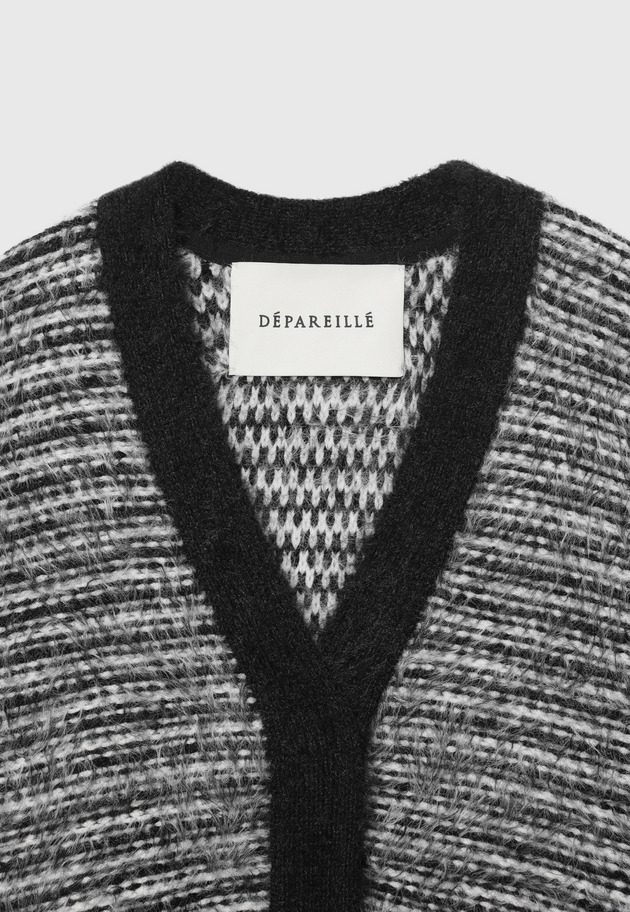 LOW GAUGE CORSAGE CARDIGAN / ローゲージコサージュカーディガン 詳細画像 Black 5