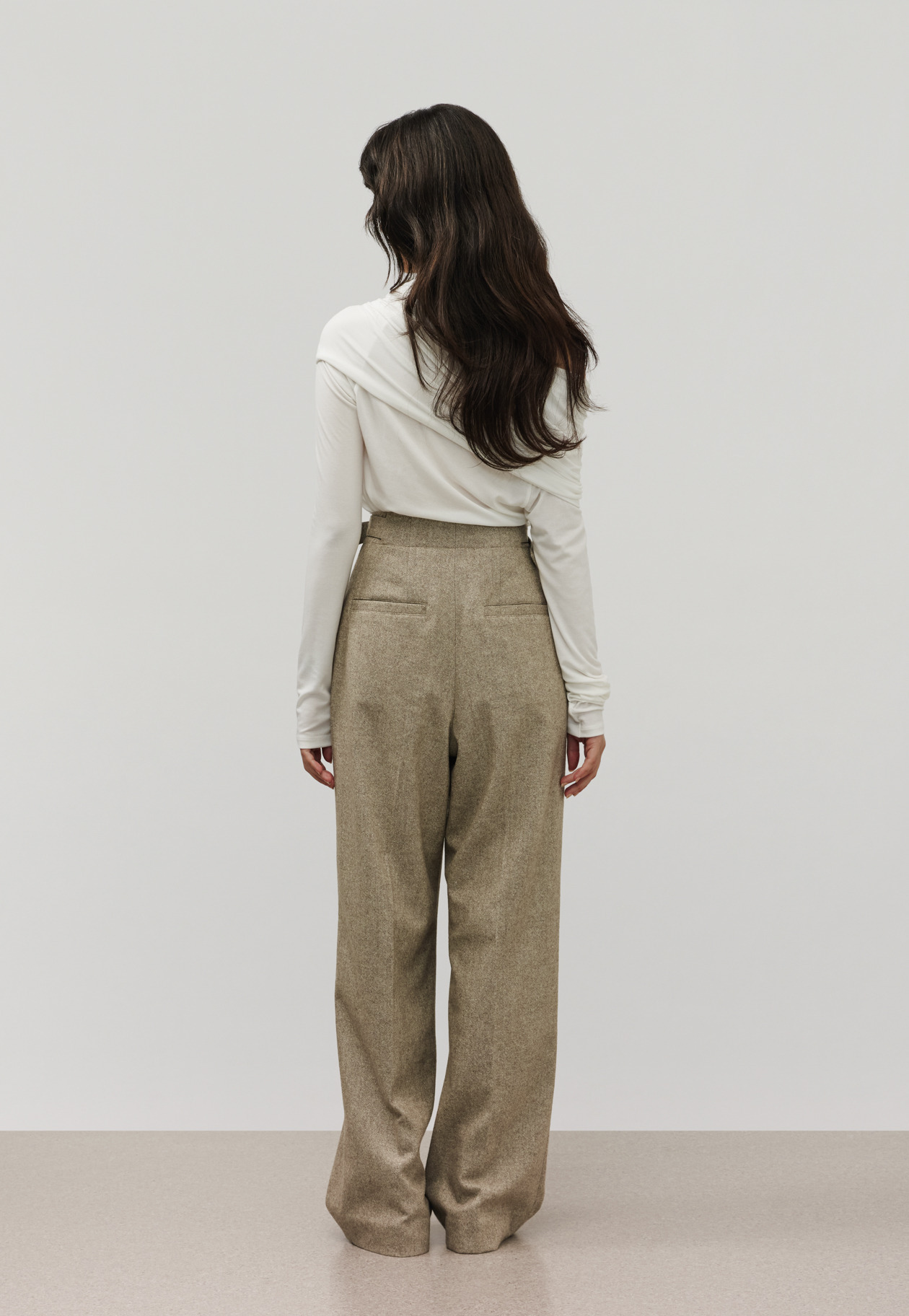 LYOCELL BARE OFF-SHOULDER / リヨセルベアオフショルダー 詳細画像 OW 4