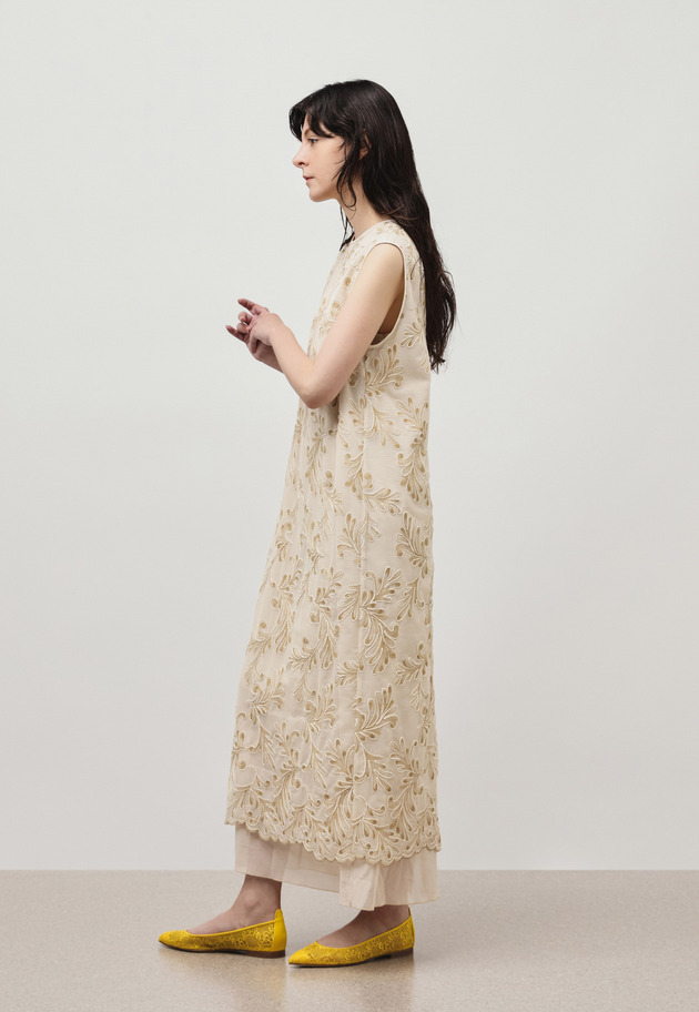 EMBROIDERY NO SLEEVE DRESS / エンブロイダリーノースリーブドレス 詳細画像 Beige 2