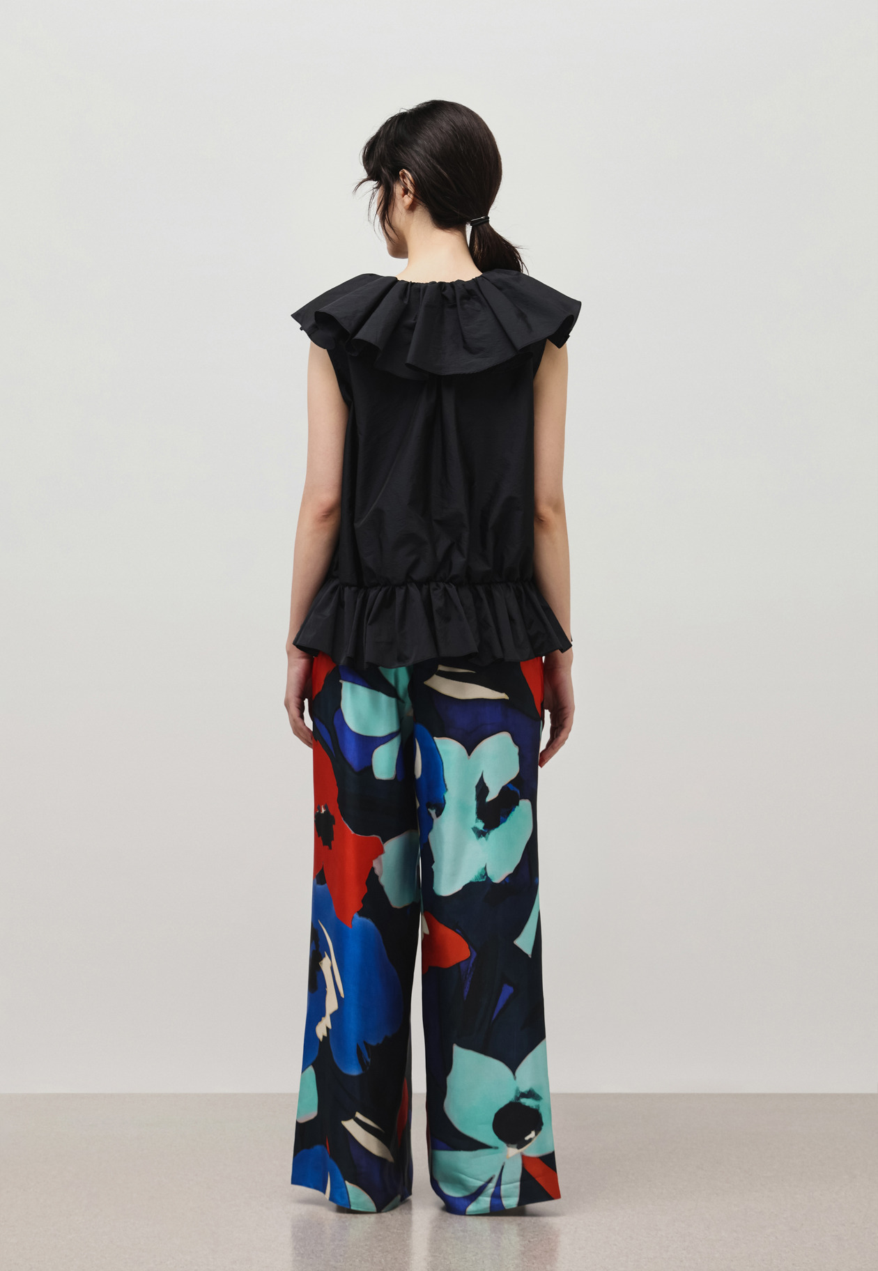 WASHER TAFFETA RUFFLE NO SLEEVE BLOUSE / ワッシャータフタラッフルノースリーブブラウス 詳細画像 Black 5