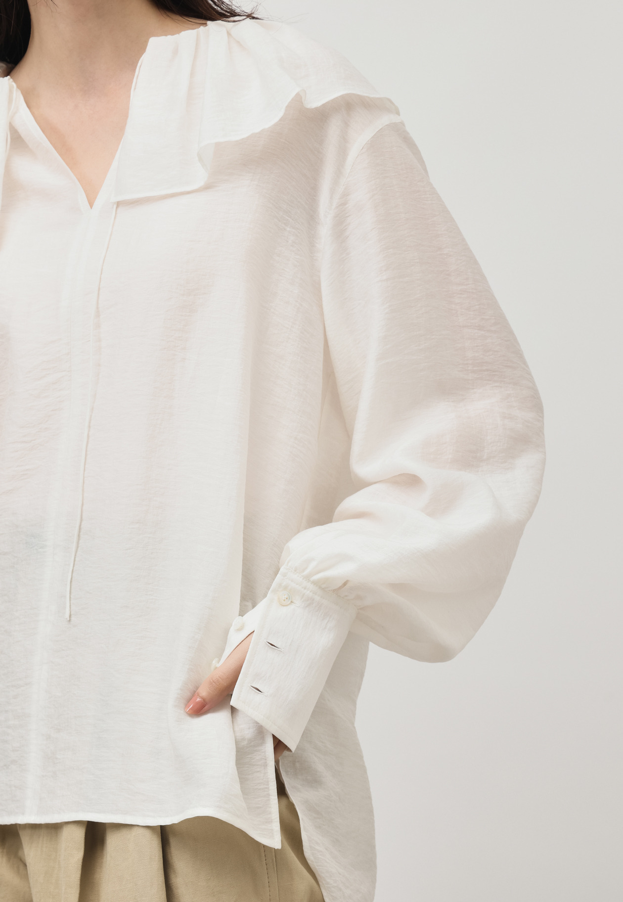 SHEER SILK RUFFLE BLOUSE / シアーシルクラッフルブラウス 詳細画像 White 5