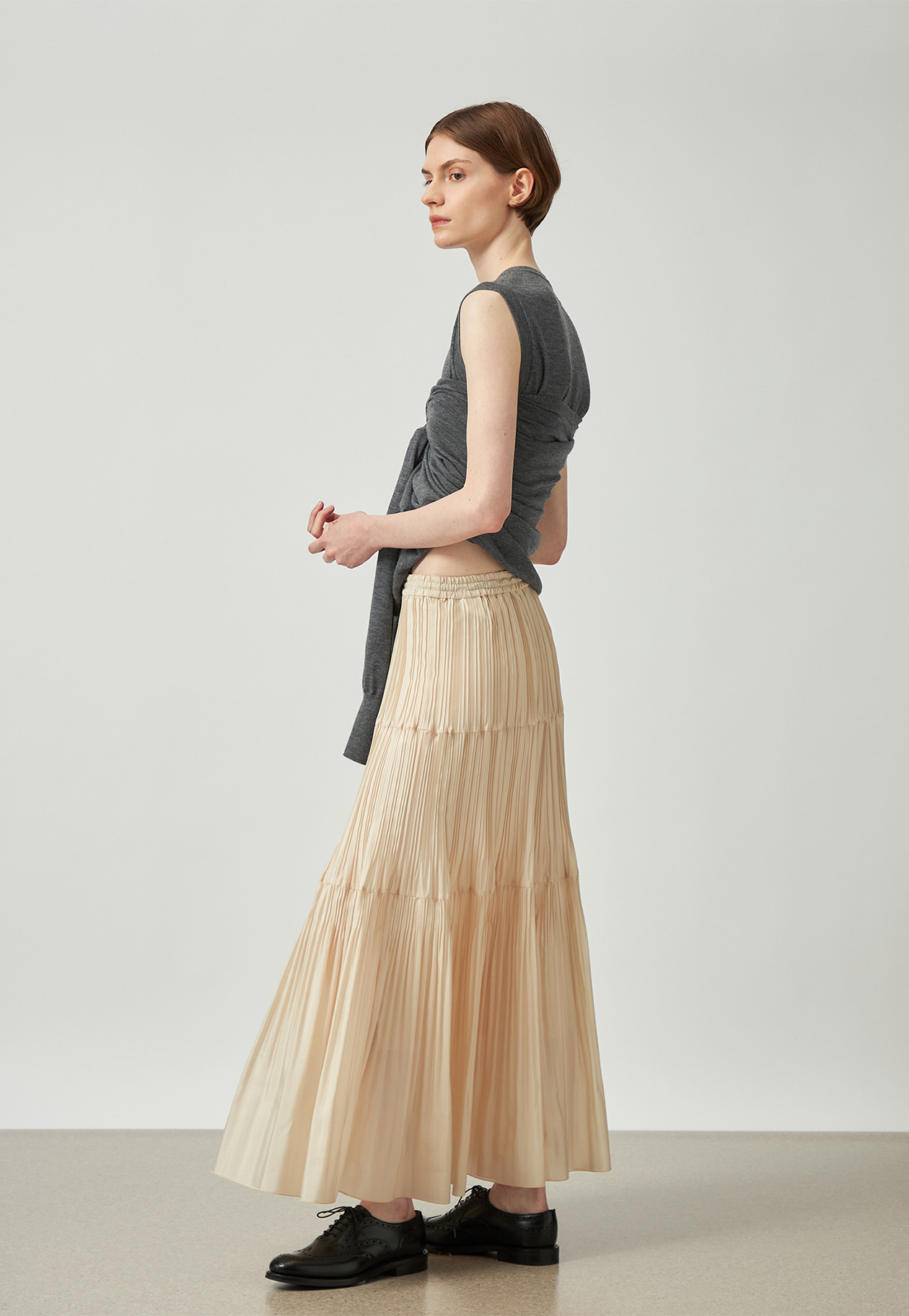 SILK POLY TIERED PLEATS SKIRT / シルクポリティアードプリーツスカート 詳細画像 Beige 2