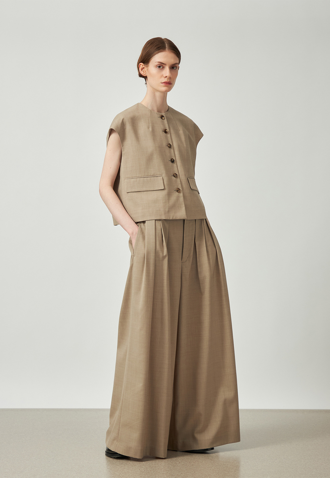 TROPICAL WOOL GILET / トロピカルウールジレ 詳細画像 Beige 2
