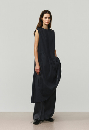RAMIE COTTON PINTUCK SLEEVELESS DRESS / ラミーコットンピンタックスリーブレスドレス