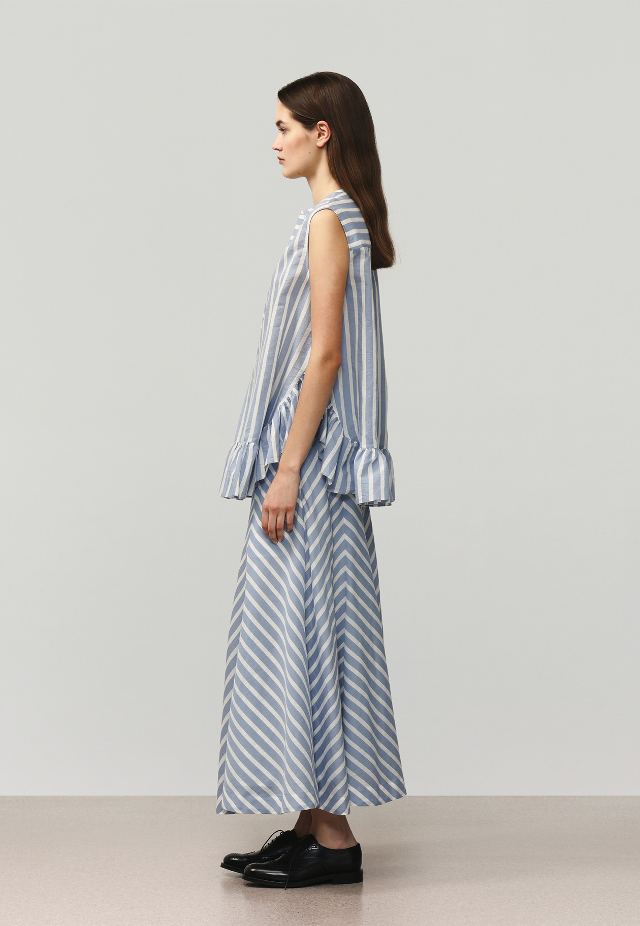 COTTON SILK BORDER SLEEVELESS BLOUSE / コットンシルクボーダースリーブレスブラウス 詳細画像 Blue 2
