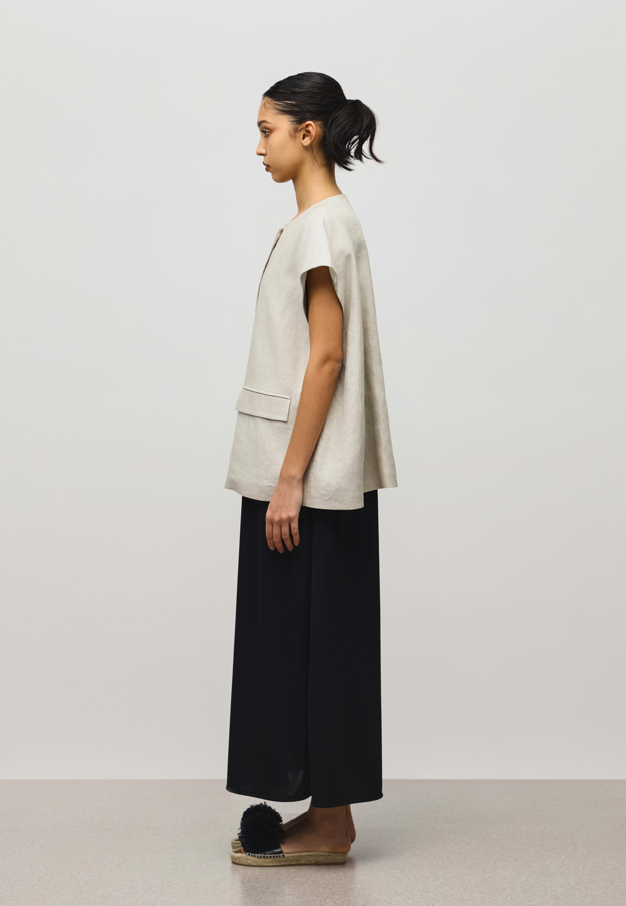 LINEN TWILL PONCHO GILET 詳細画像 Beige 2